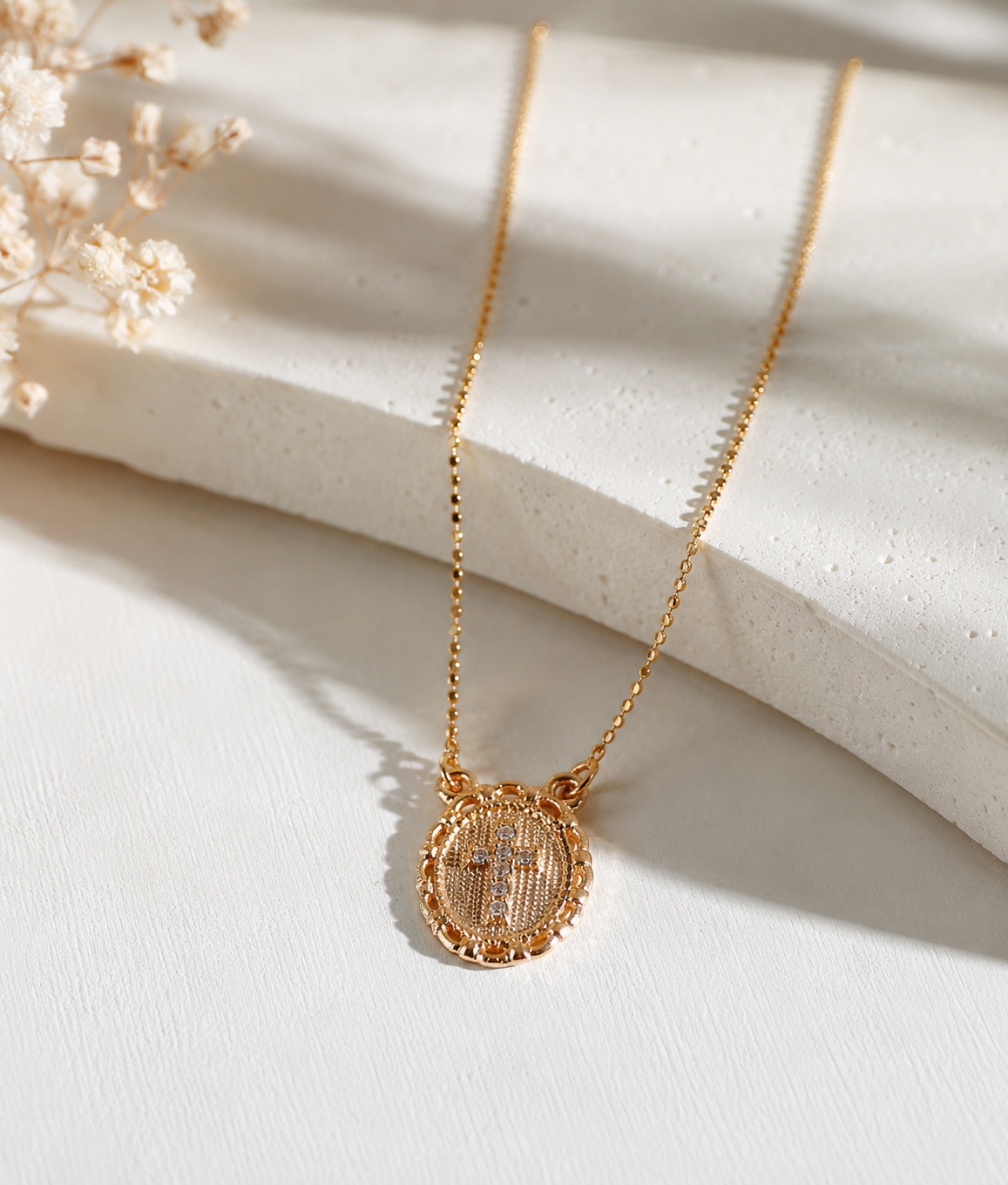 10mm CZ Cross Plate Scapular Chain 18k

Gold Filled Necklace